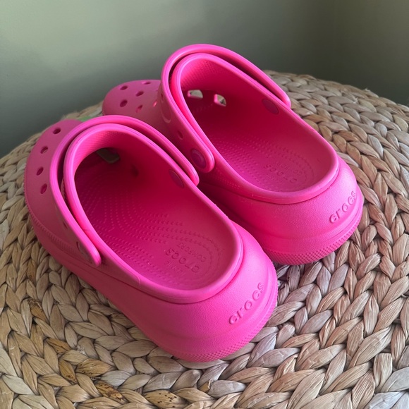 Pink Clogs women size 4 - Picture 2 of 4